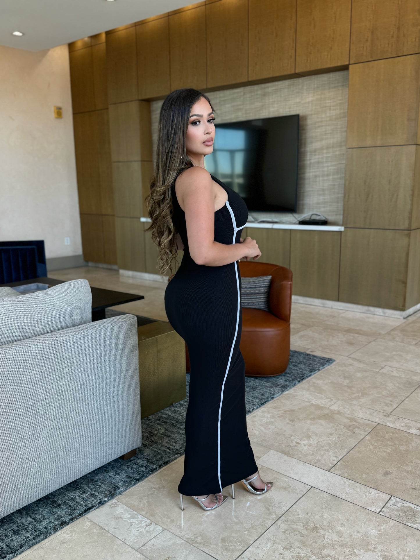 Alisa Maxi Dress “Black”